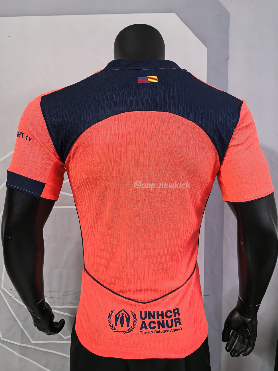 Barcelona Second Guest (2) - www.newkick.org